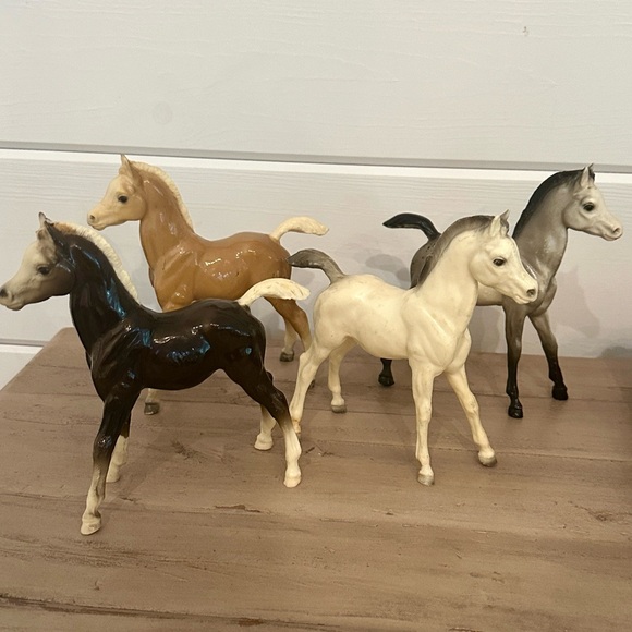 Vintage Breyer Glossy Foal Set of 4 - Picture 1 of 15
